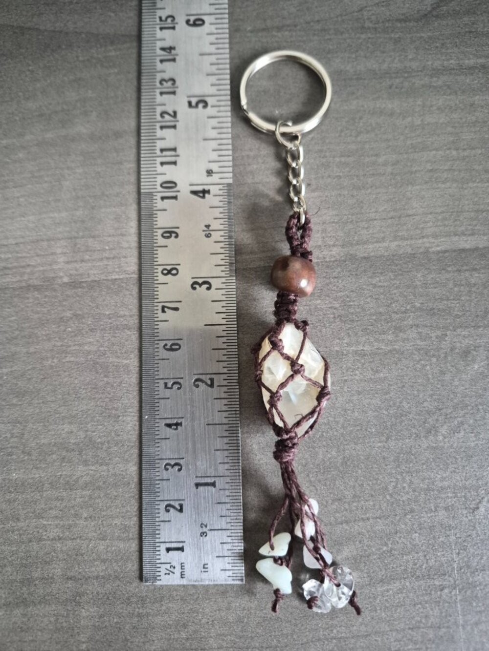 Handmade Quartz Macrame Keychain - Picture 3 of 3